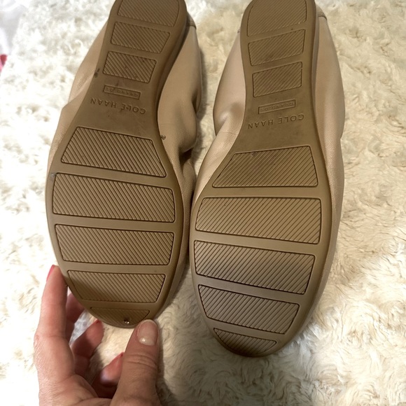 Cole Haan Flats - size 9 - Picture 4 of 4